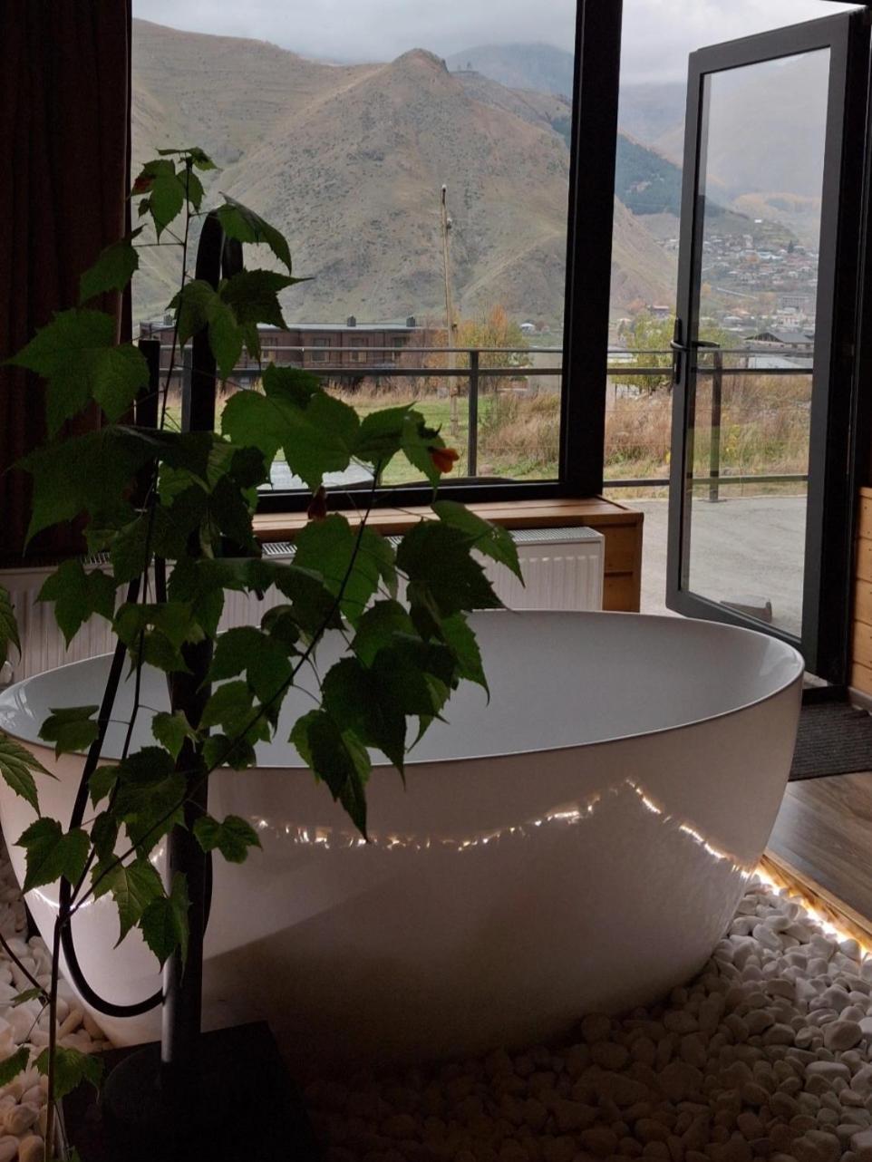Kera Cottages Kazbegi Экстерьер фото