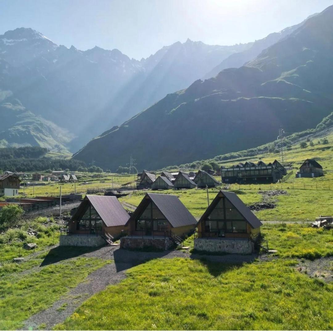 Kera Cottages Kazbegi Экстерьер фото