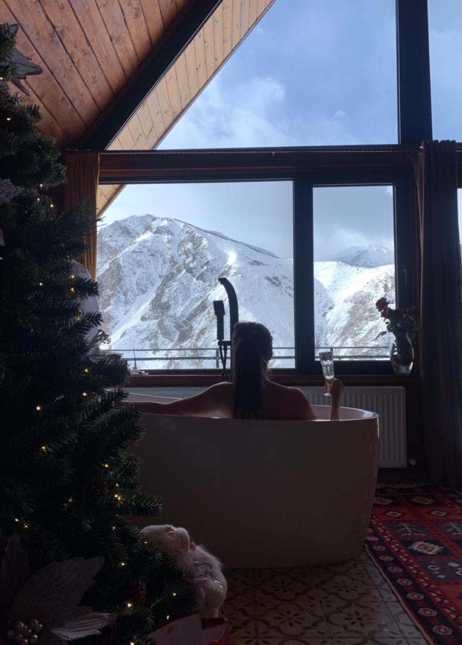 Kera Cottages Kazbegi Экстерьер фото